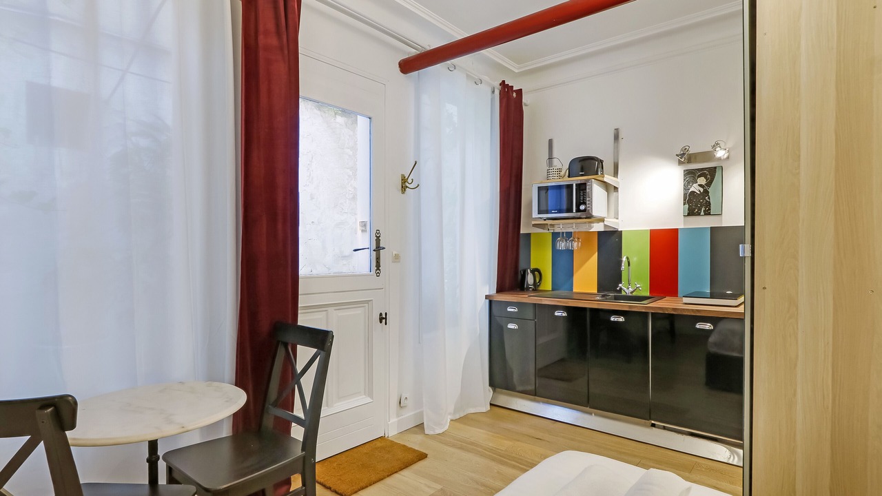 Photo of Bedroom in Notre-Dame-des-Champs
