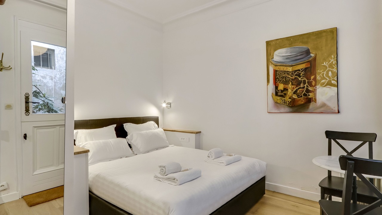 Photo of Bedroom in Notre-Dame-des-Champs