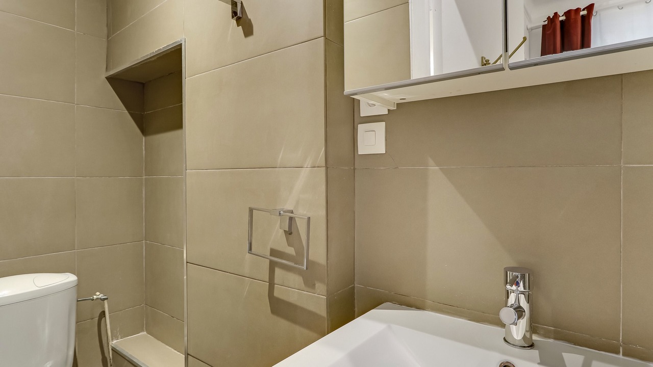 Photo of Bathroom in Notre-Dame-des-Champs