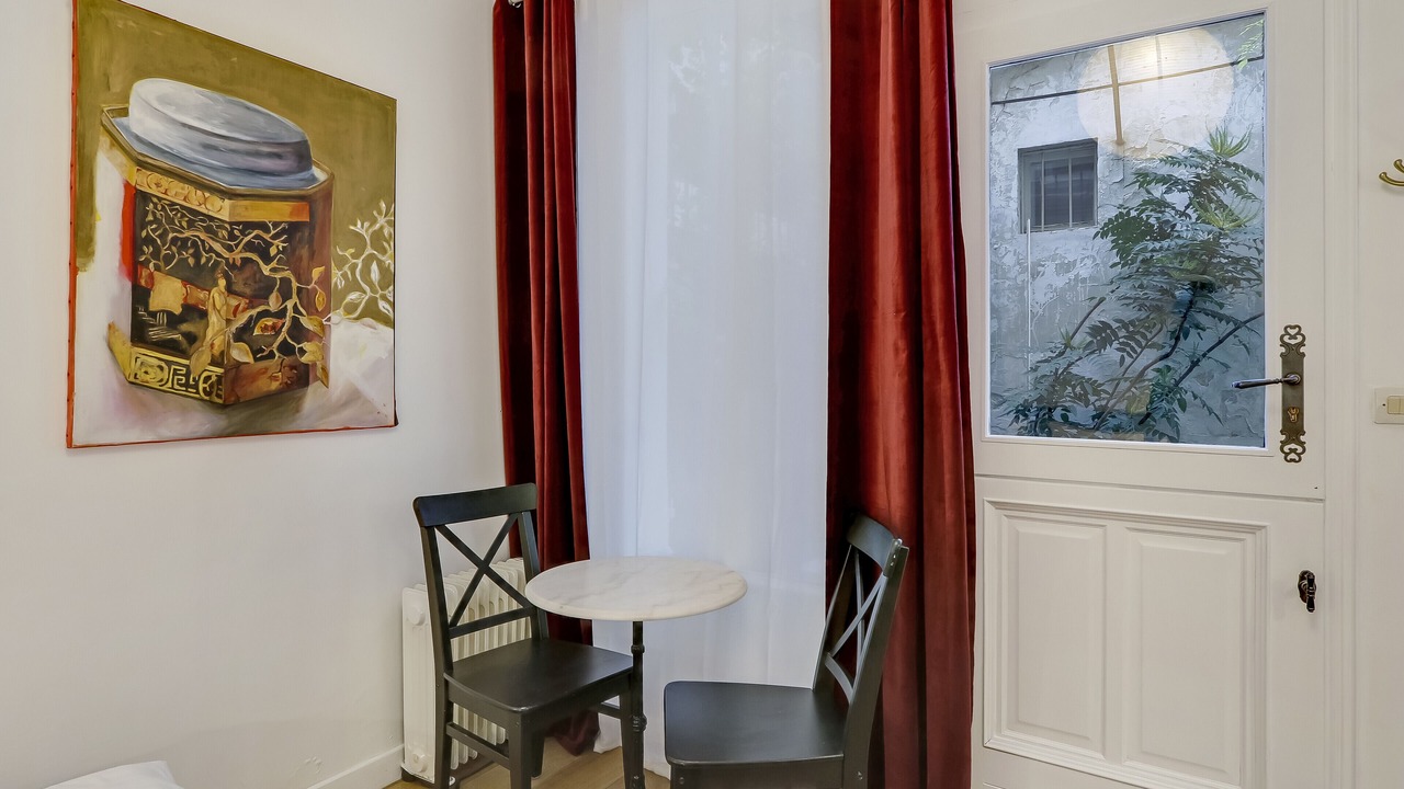 Photo of Bedroom in Notre-Dame-des-Champs