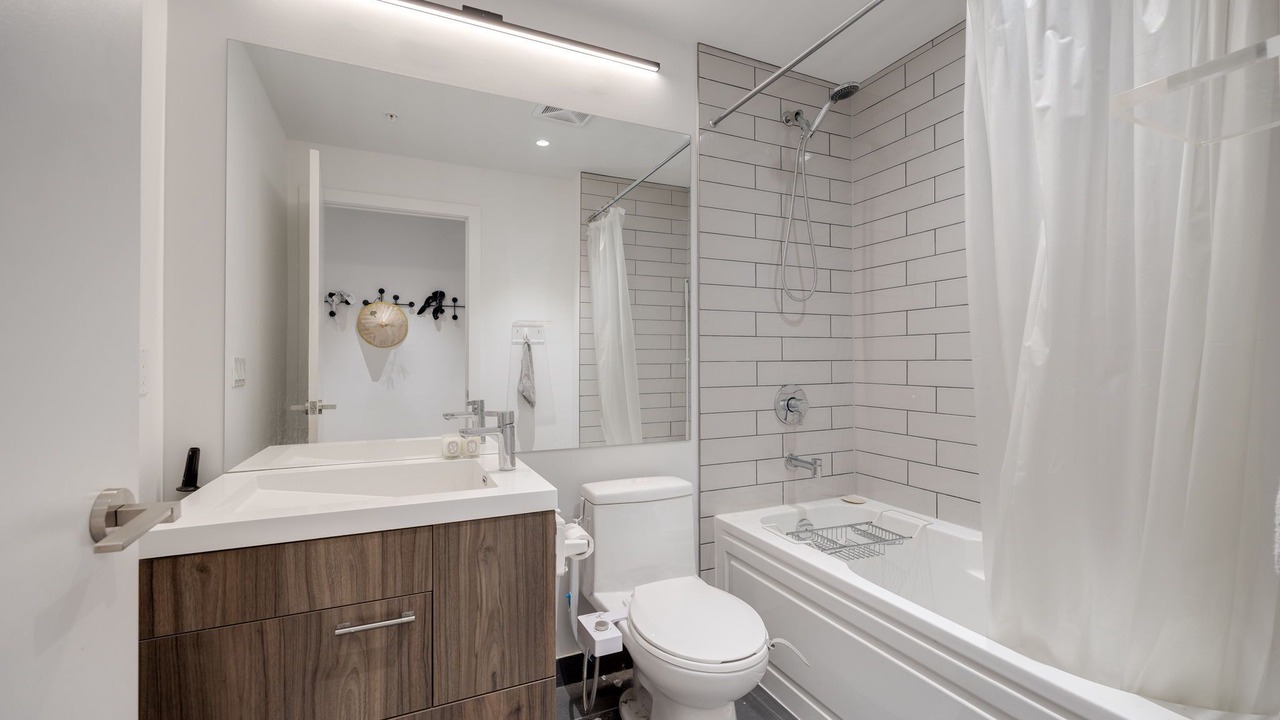 Photo of Bathroom in Bay Street Corridor