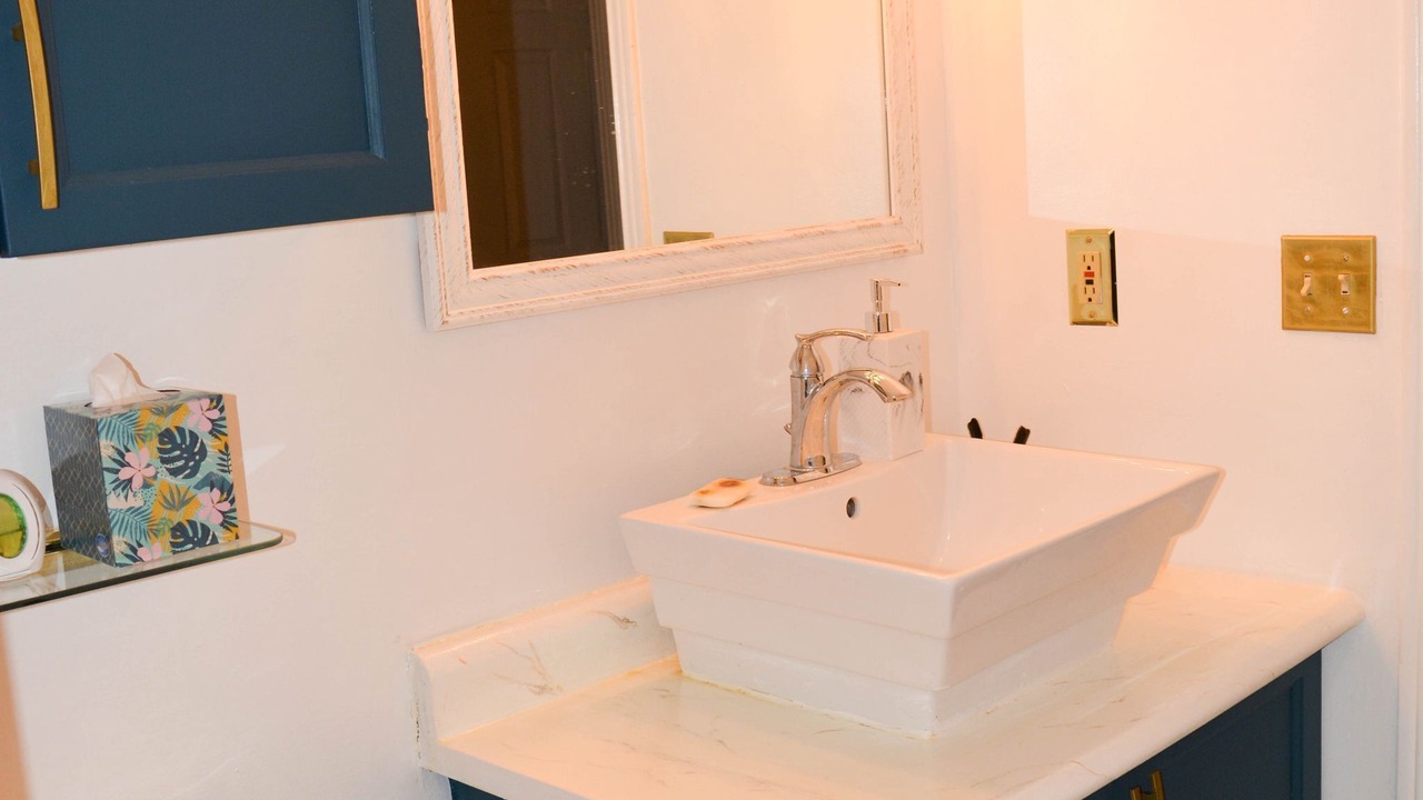 Photo of Bathroom in Amherstview