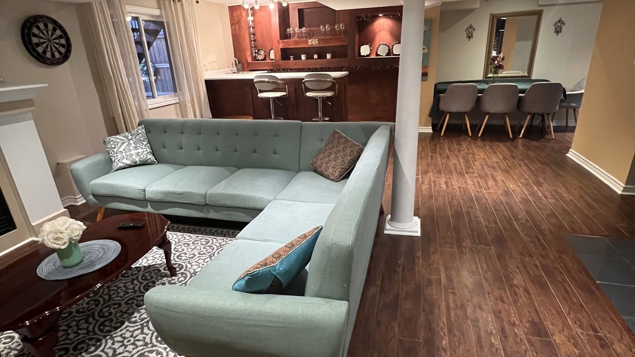 Photo of Livingroom in Richmond Hill