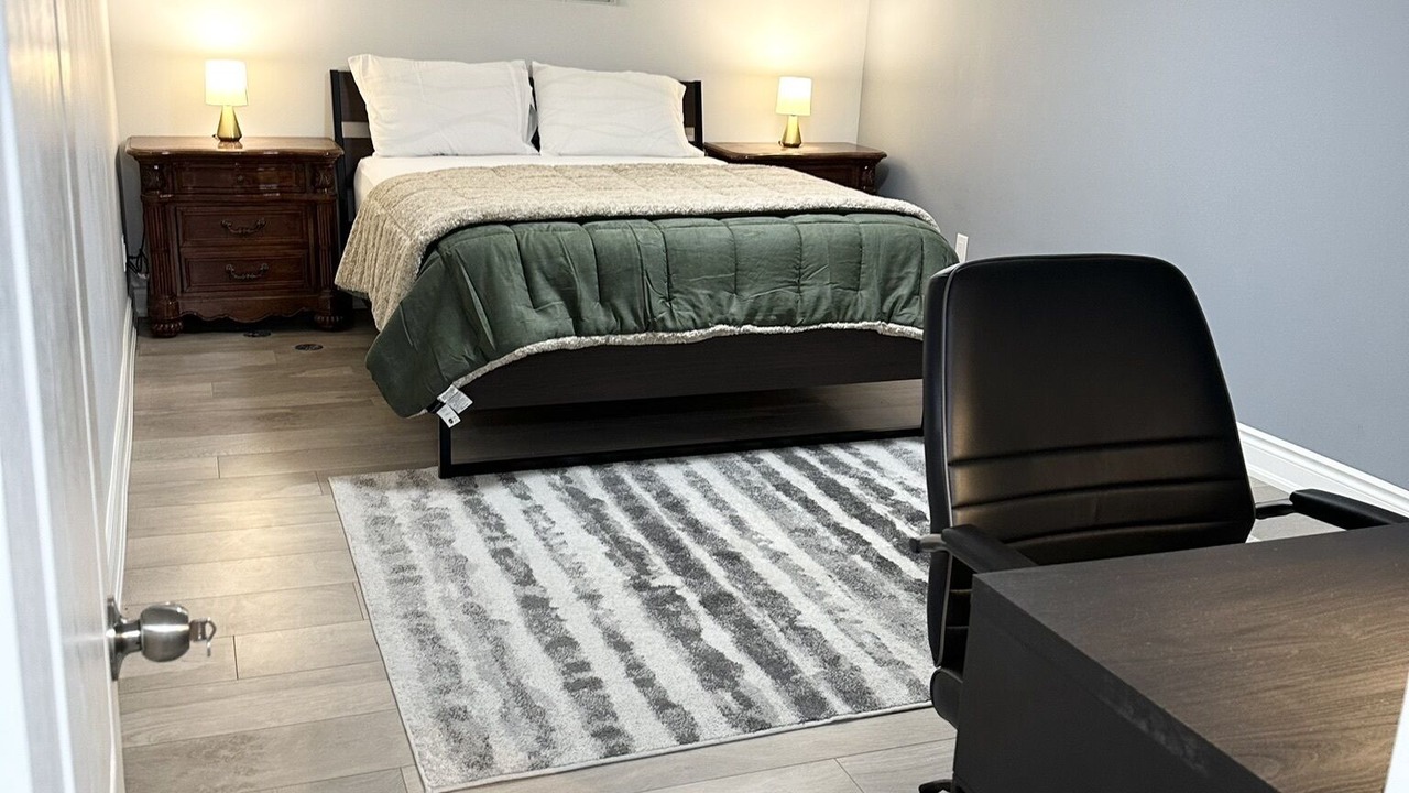 Photo of Bedroom in Erin Mills