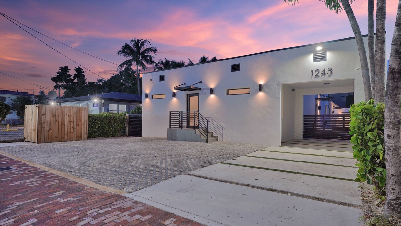 Photo of Outdoor in East Little Havana
