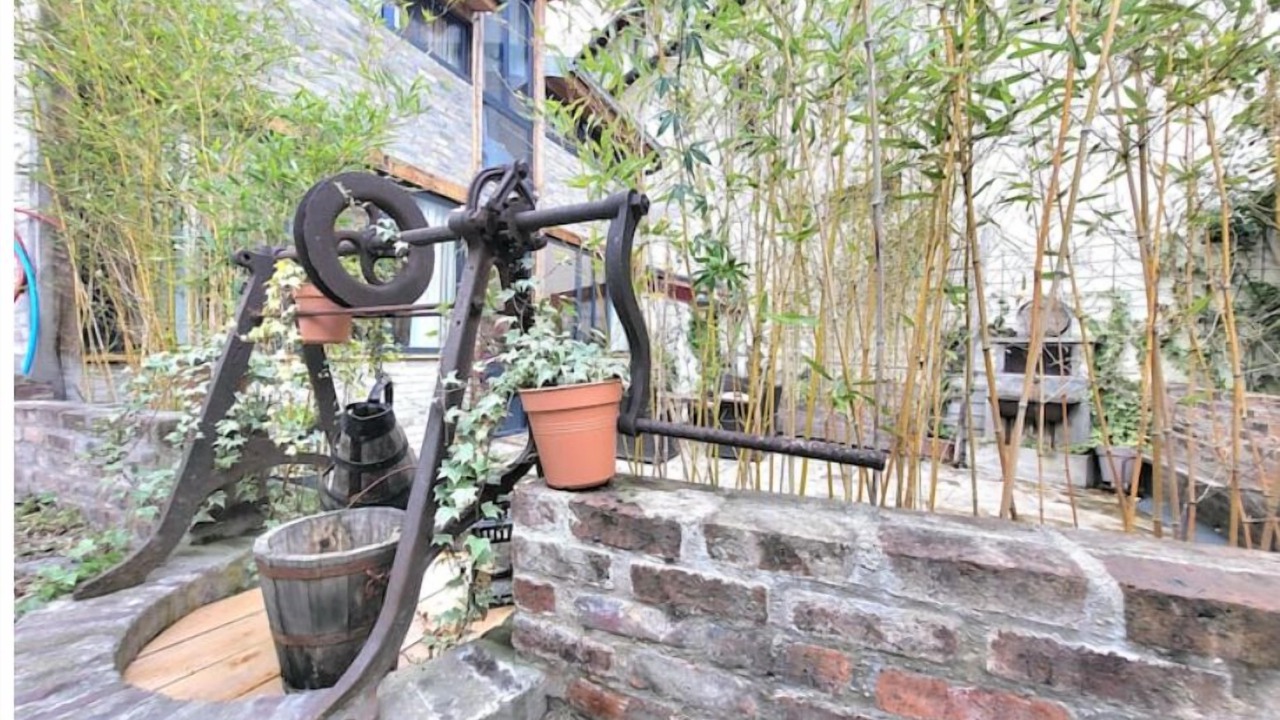 Photo of Outdoor in Clichy