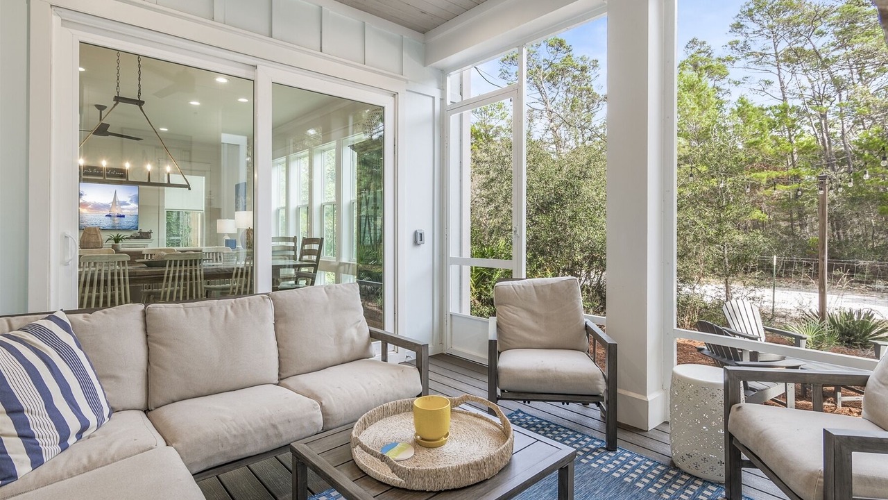 Photo of Livingroom in Lakeside at Blue Mountain Beach