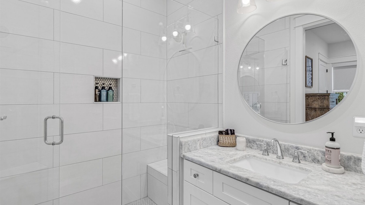 Photo of Bathroom in Lakeside at Blue Mountain Beach