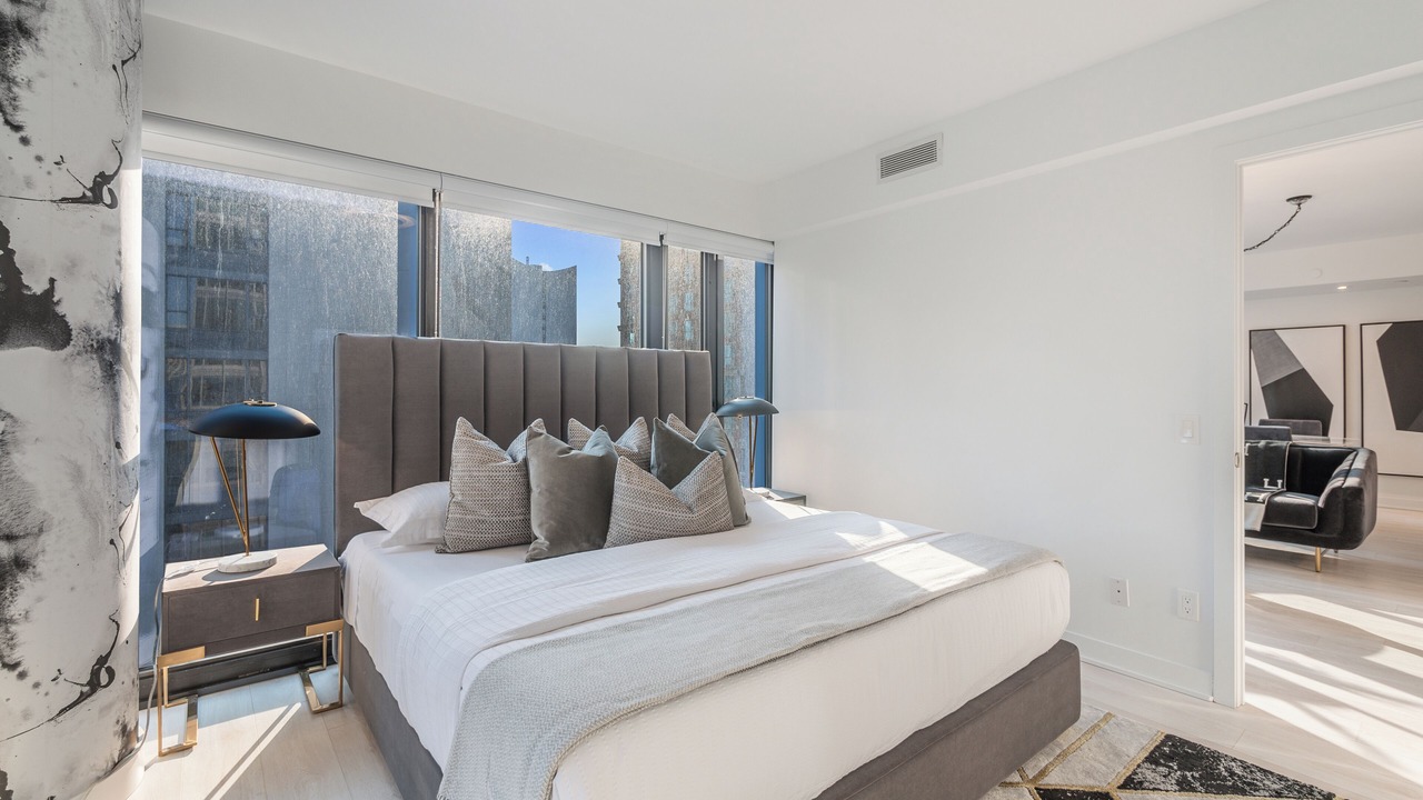 Photo of Bedroom in Bloor-Yorkville