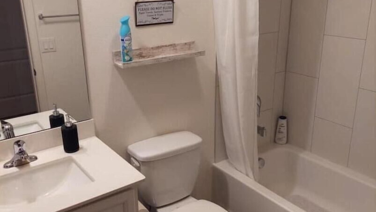 Photo of Bathroom in Haines City
