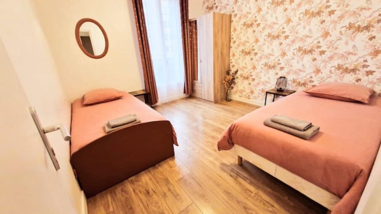 Photo of Bedroom in Clichy