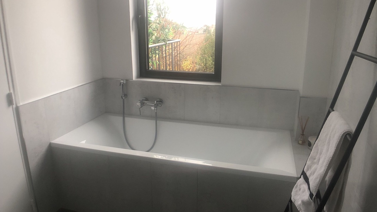 Photo of Bathroom in Suresnes