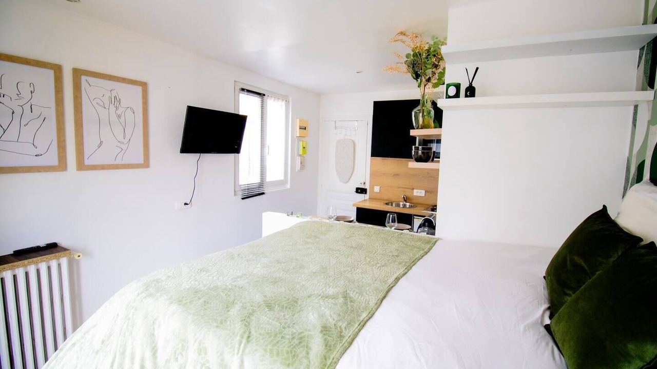 Photo of Bedroom in Porte-Dauphine