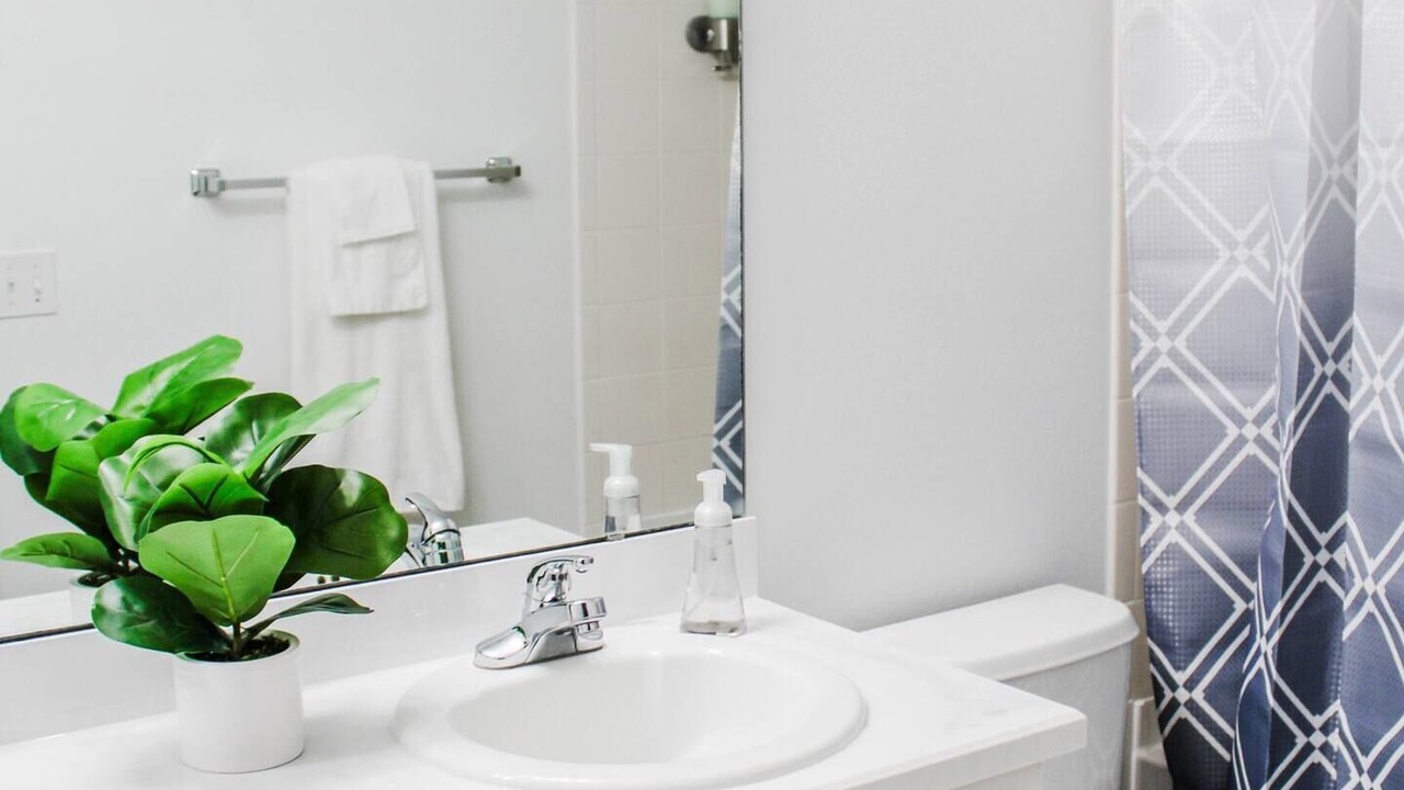 Photo of Bathroom in Windwood Bay