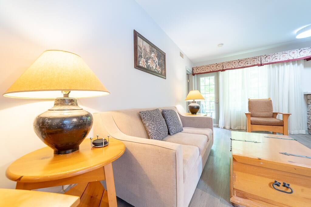 Photo of Livingroom in Oro-Medonte