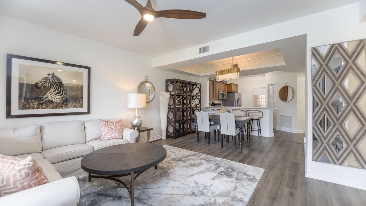 Photo of Livingroom in Central Naples