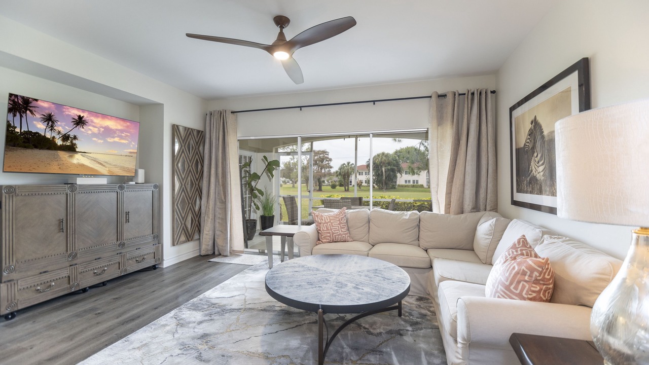 Photo of Bedroom in Central Naples