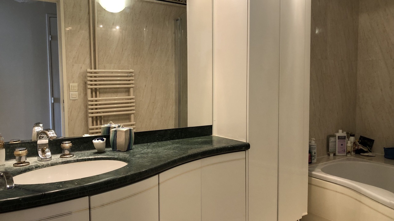 Photo of Bathroom in Croulebarbe