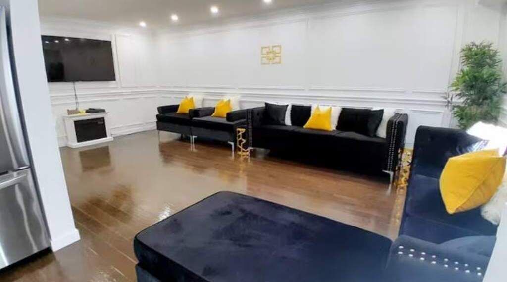 Photo of Livingroom in Orillia