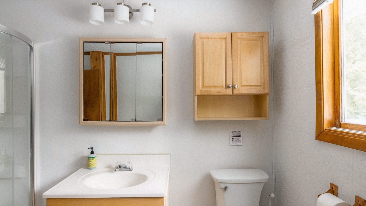 Photo of Bathroom in Tobermory