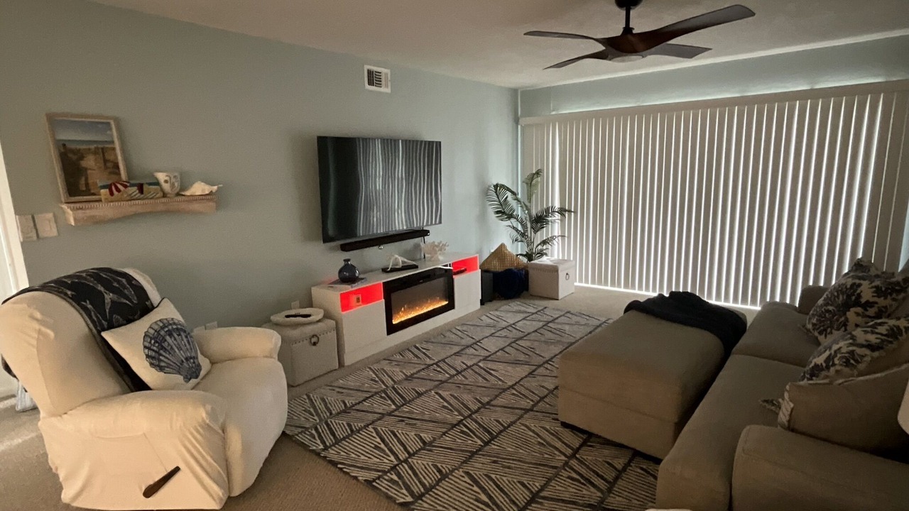 Photo of Livingroom in Pinellas Point