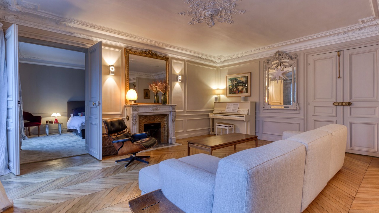 Photo of Livingroom in 17th Arrondissement