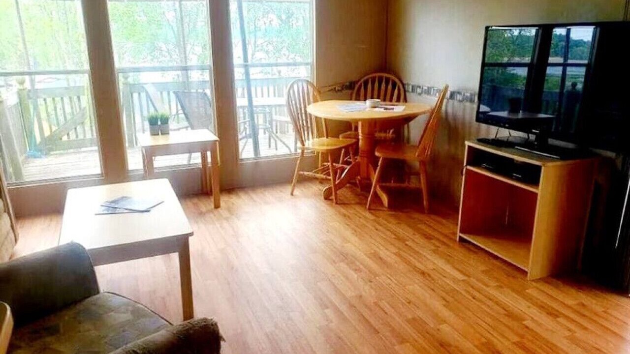 Photo of Livingroom in Picton