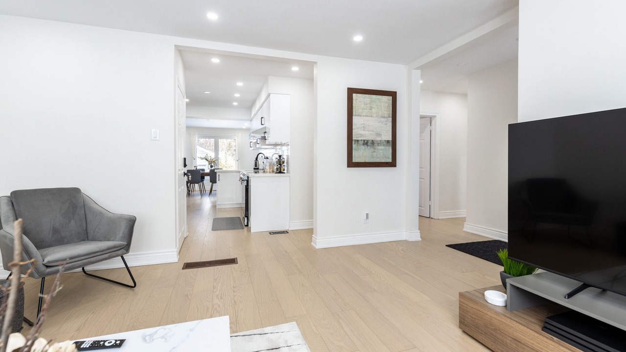 Photo of Livingroom in Richmond Hill