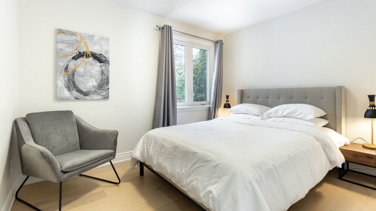 Photo of Bedroom in Richmond Hill