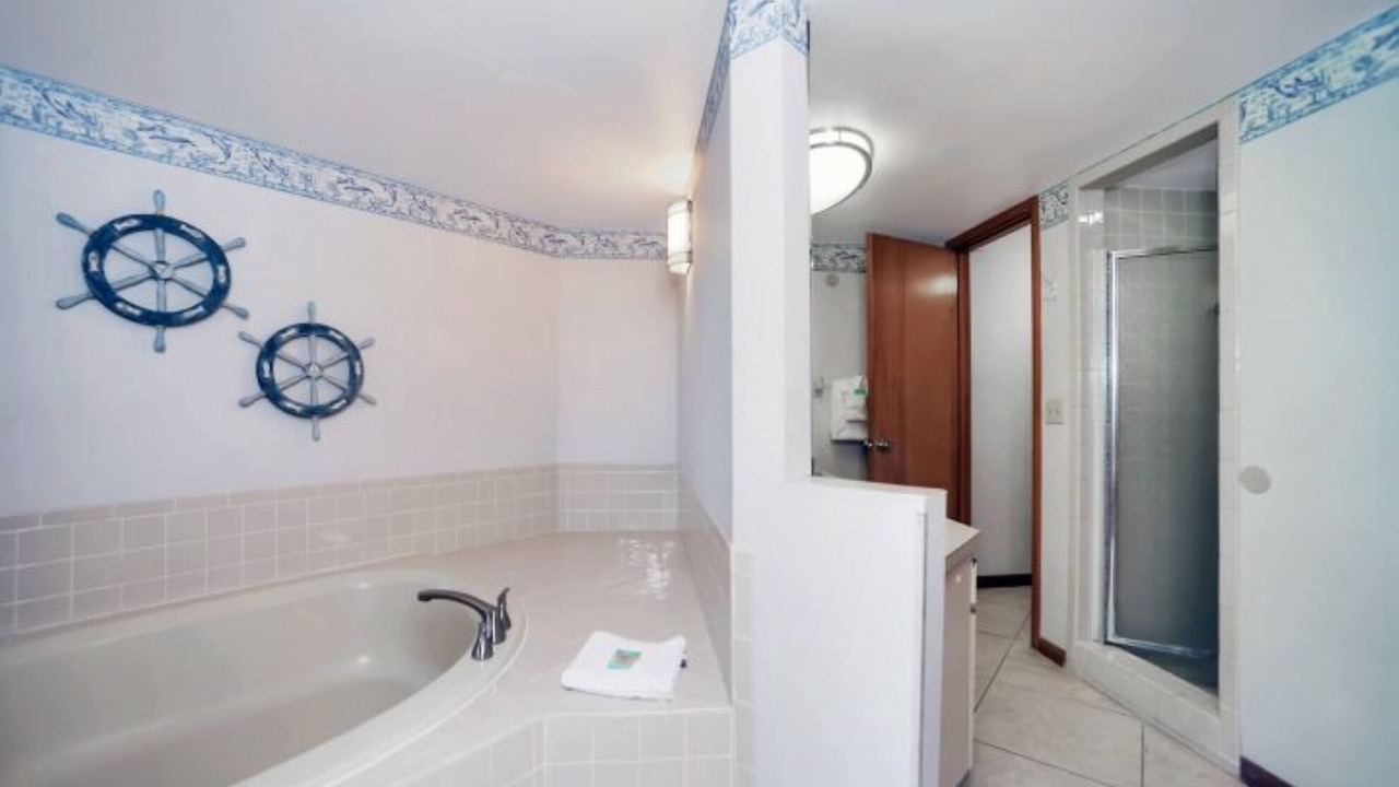 Photo of Bathroom in Indian Harbour Beach