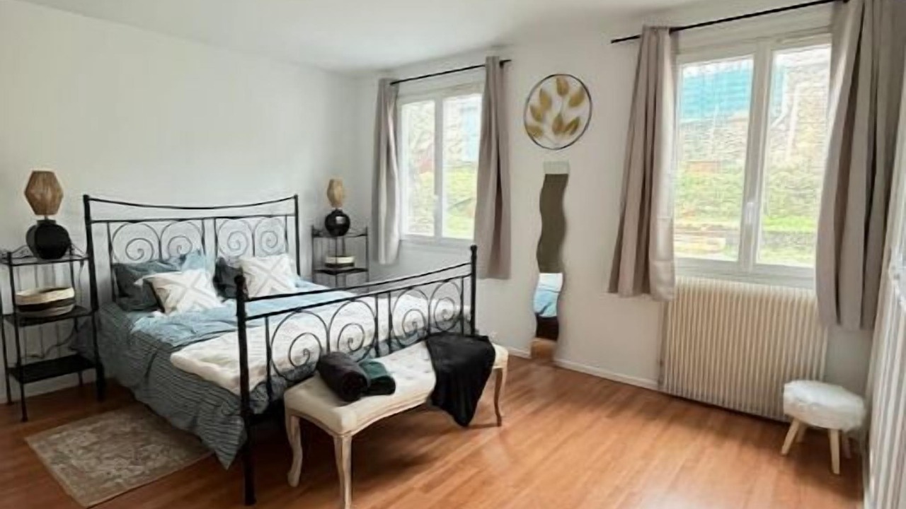 Photo of Bedroom in Croissy-Beaubourg