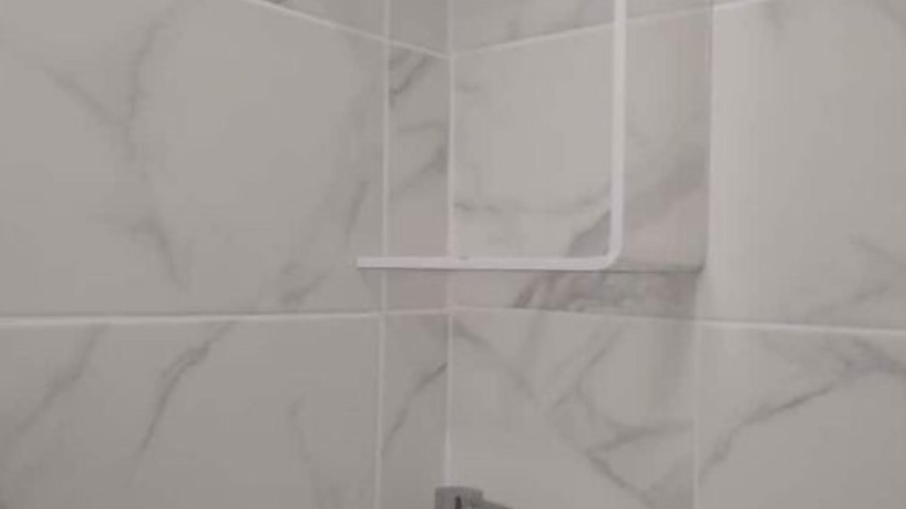 Photo of Bathroom in Louis Bertrand-Mirabeau-Semard