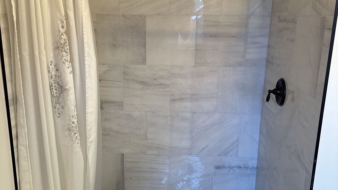 Photo of Bathroom in Oro-Medonte