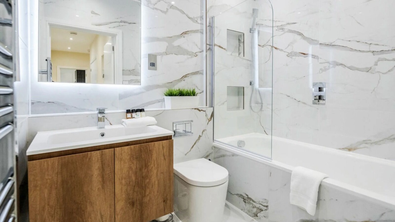 Photo of Bathroom in Clichy