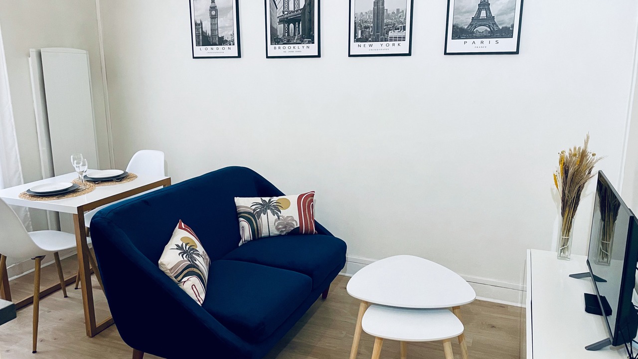 Photo of Livingroom in Suresnes