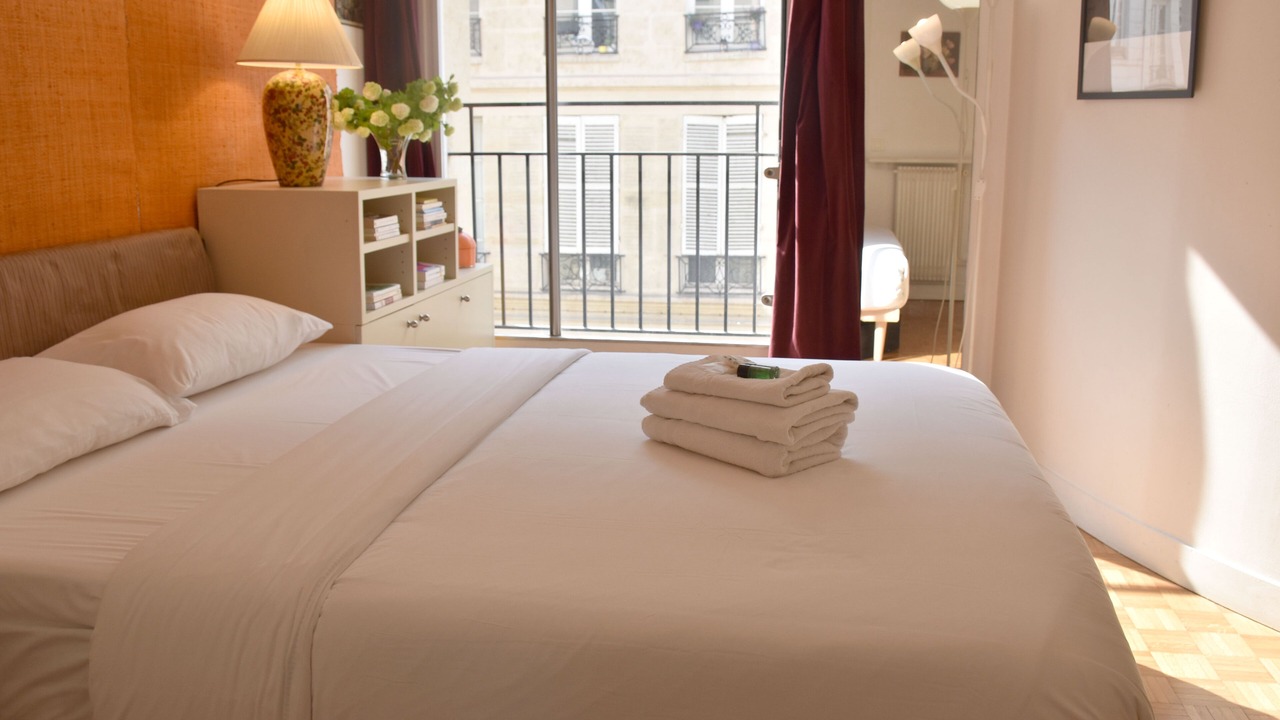 Photo of Bedroom in 4th Arrondissement