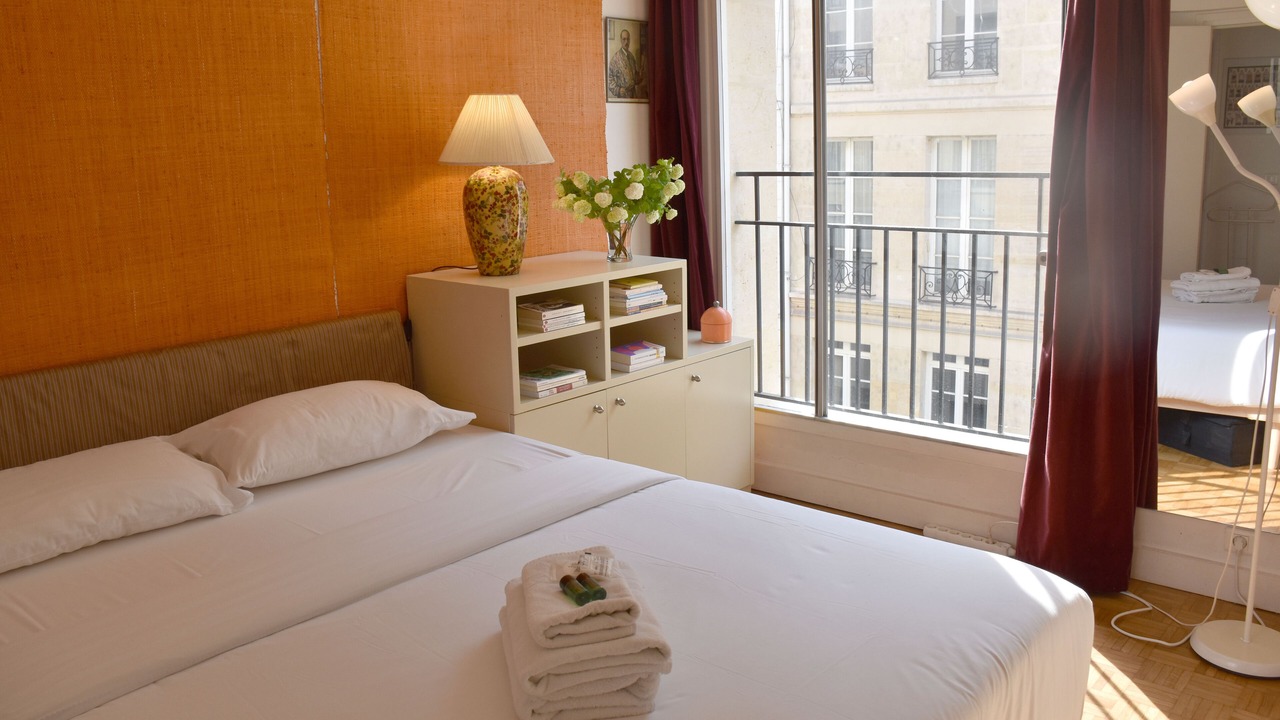 Photo of Bedroom in 4th Arrondissement