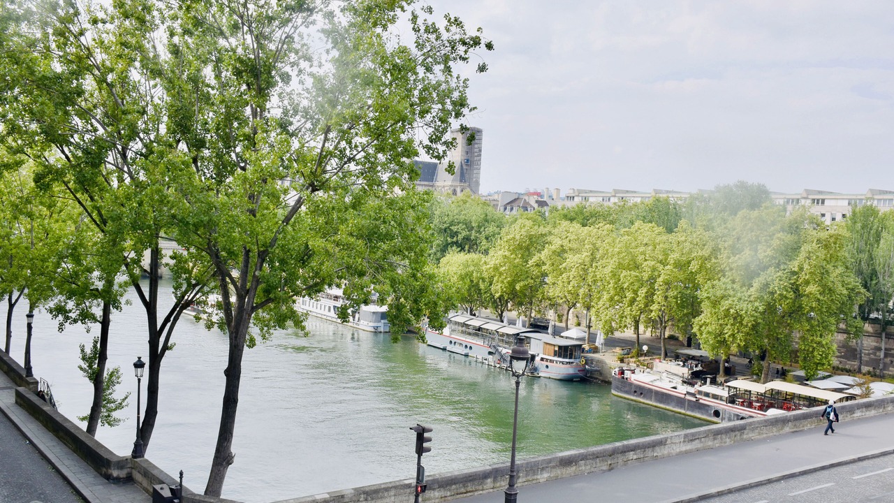 Photo of Others in 4th Arrondissement