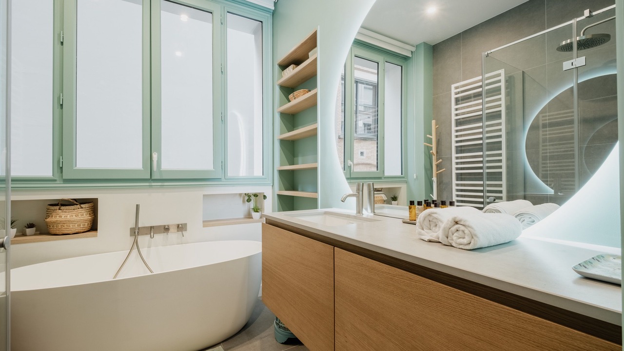 Photo of Bathroom in Porte-Dauphine