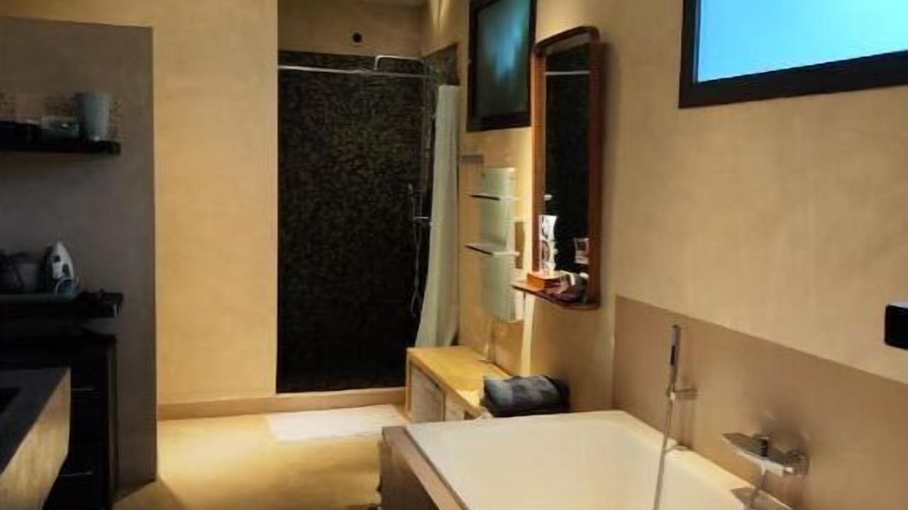 Photo of Bathroom in Montreuil