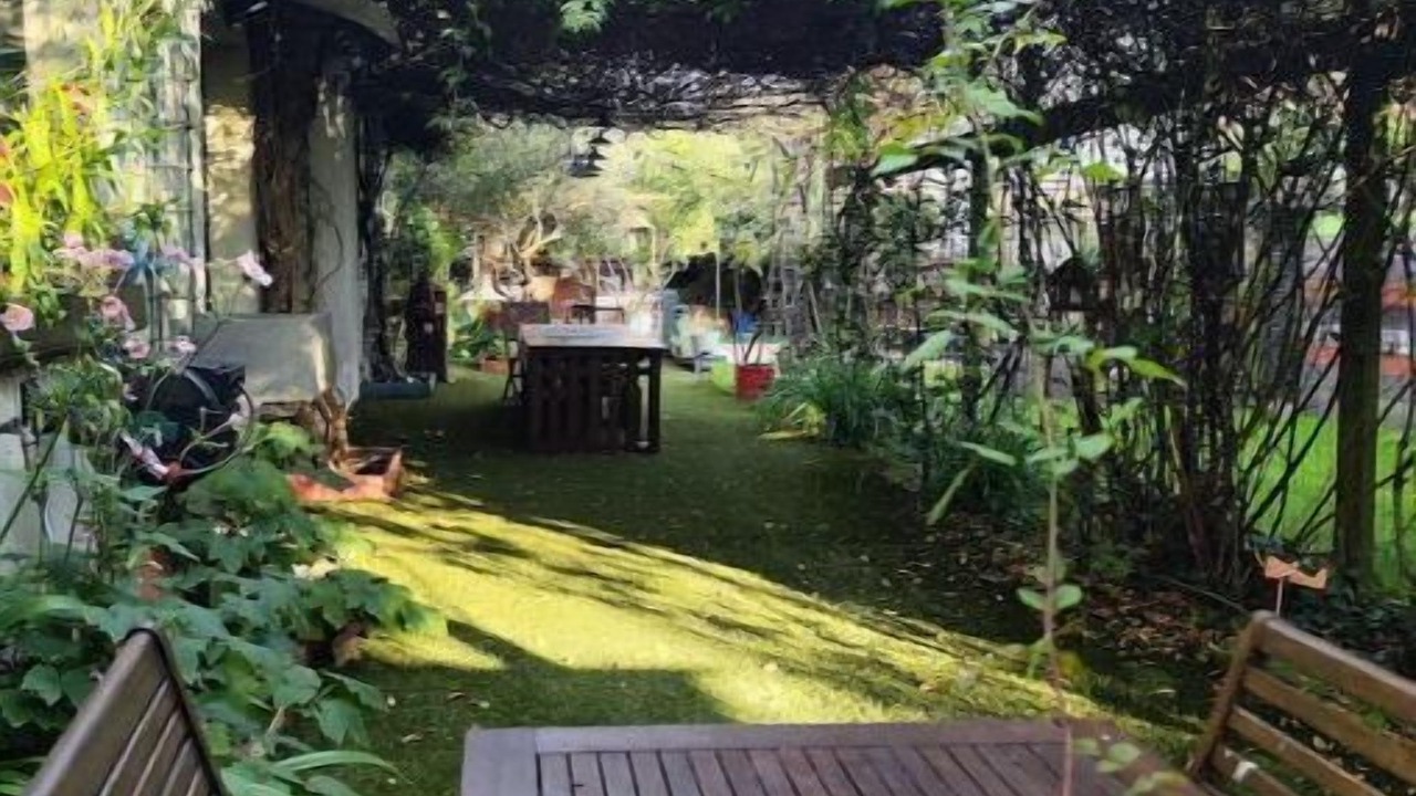Photo of Outdoor in Montreuil