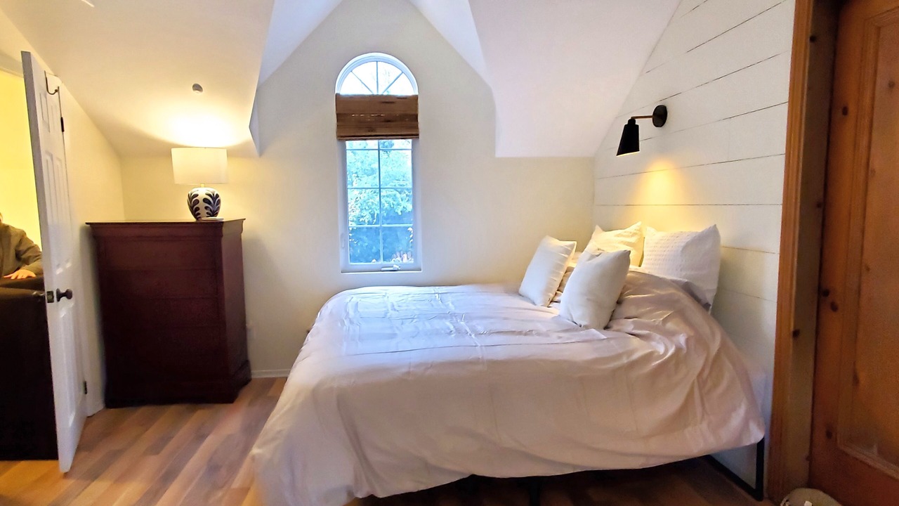 Photo of Bedroom in Central Huron