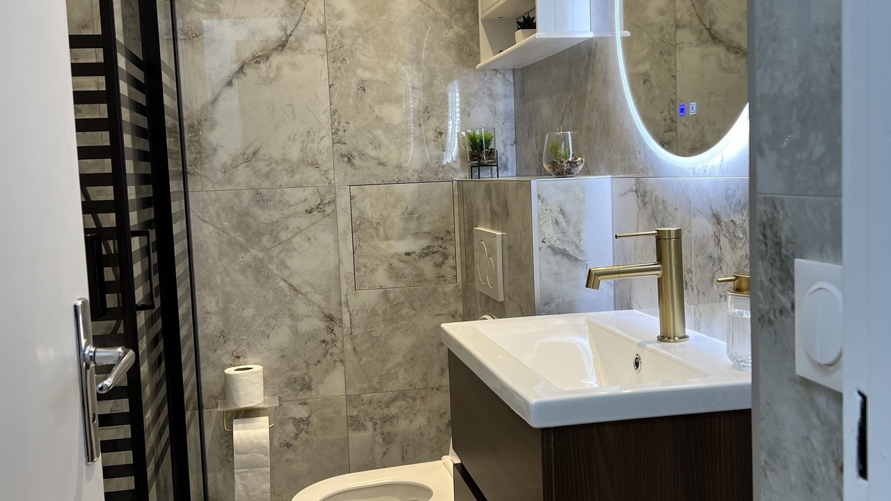 Photo of Bathroom in 19th Arrondissement