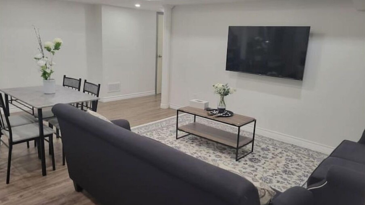 Photo of Livingroom in Bowmanville