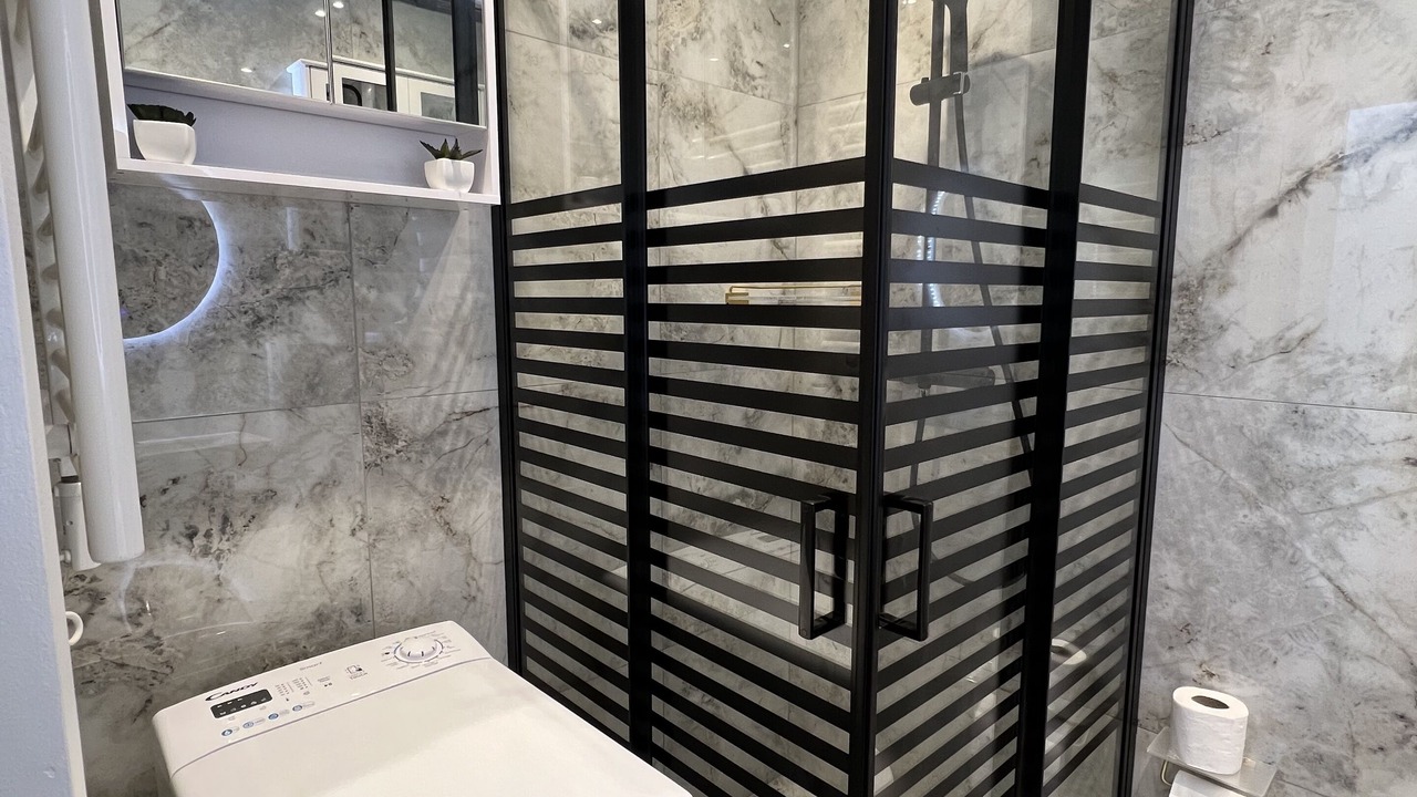 Photo of Bathroom in 19th Arrondissement