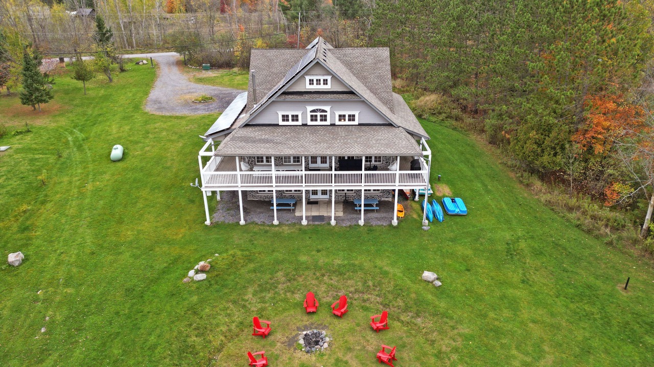 Photo of Outdoor in McKellar