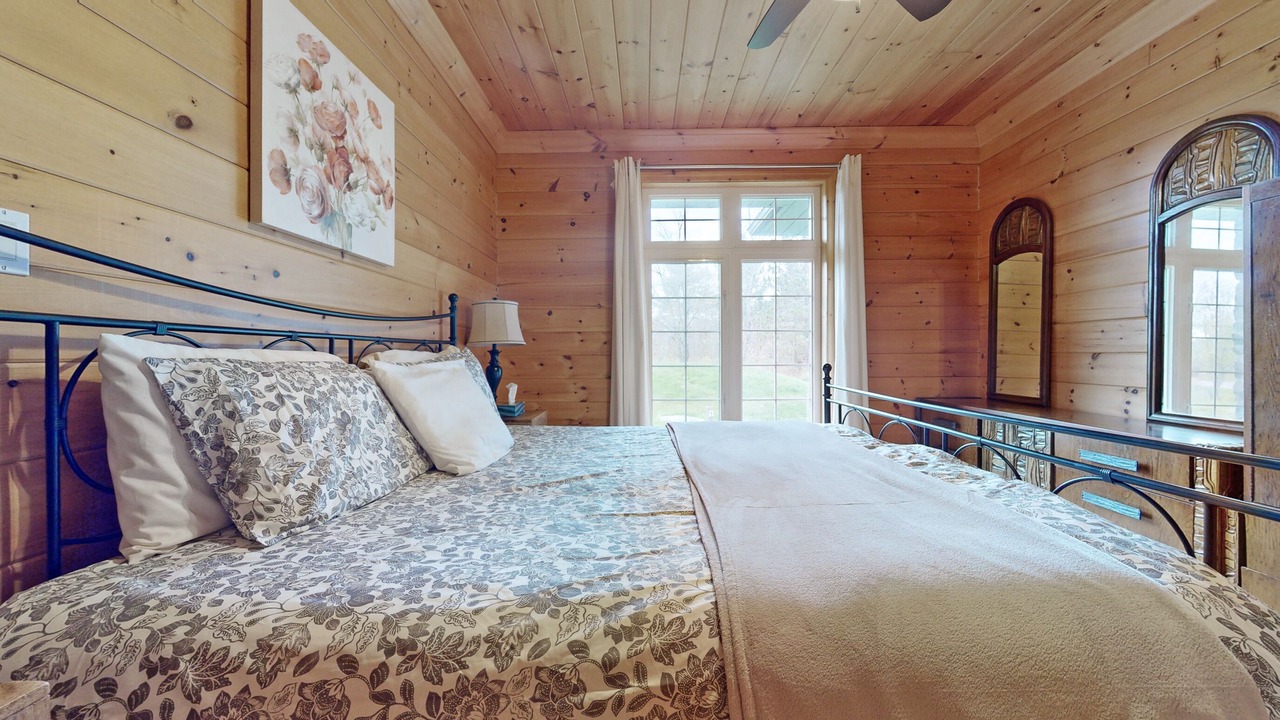 Photo of Bedroom in McKellar