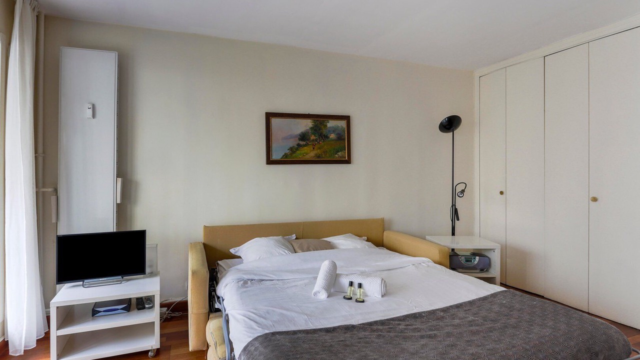 Photo of Bedroom in 19th Arrondissement