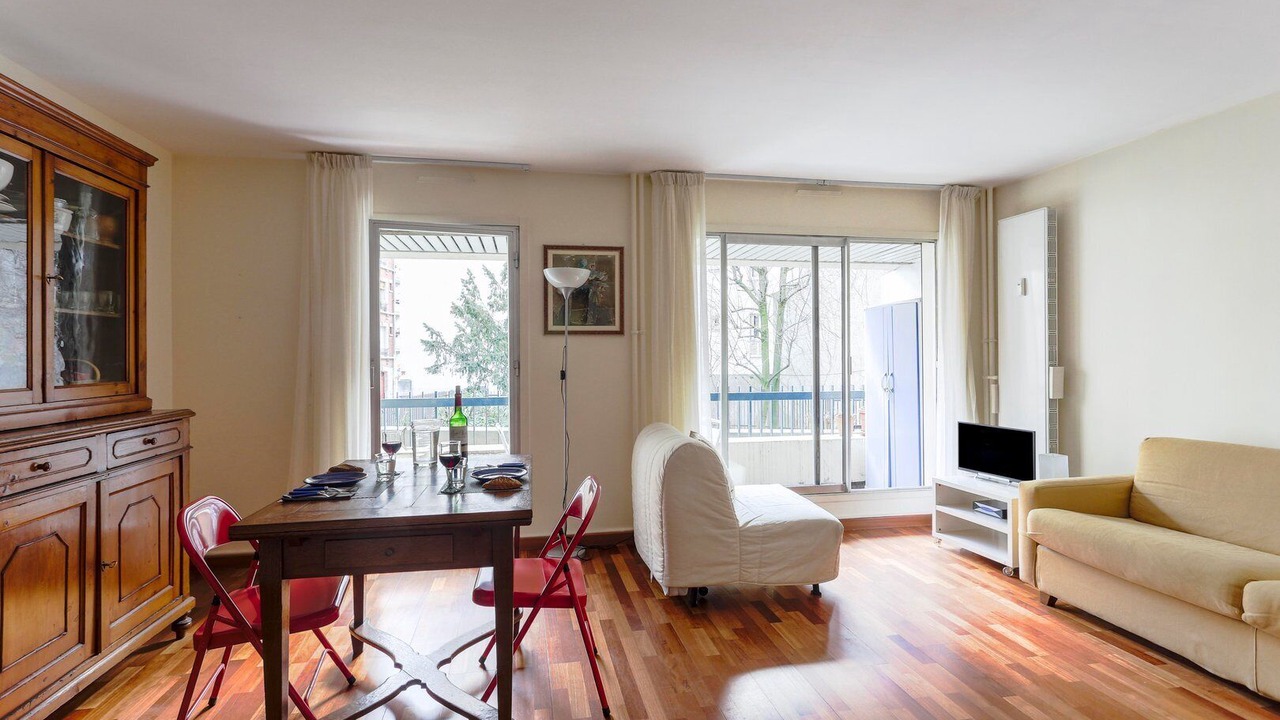 Photo of Livingroom in 19th Arrondissement