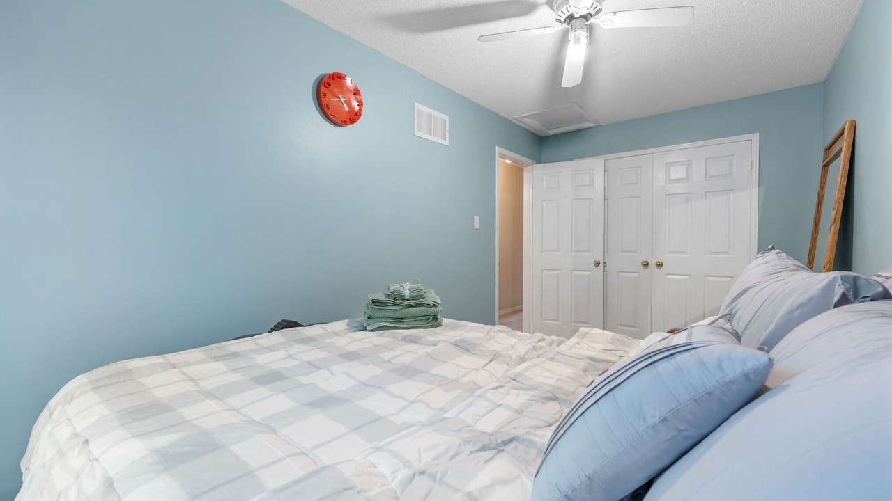 Photo of Bedroom in Aurora